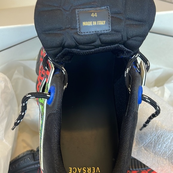 Versace shoe - Picture 3 of 3